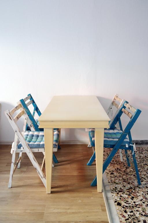Holiday Apartment Sombrero Néa Péramos المظهر الخارجي الصورة